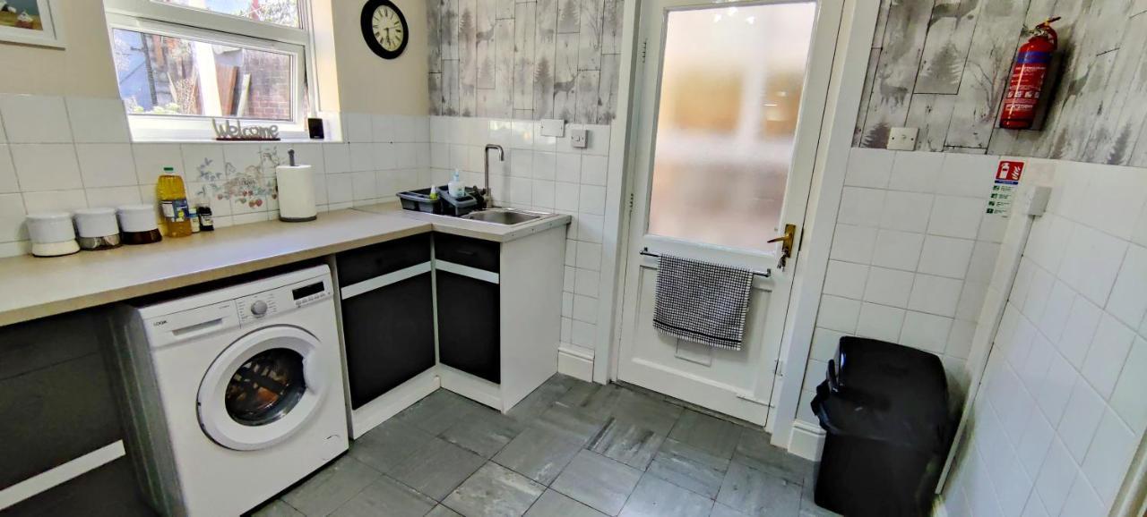 Rhubarb Terrace On The Coast - Sleeps 1-6 Βίλα Colwyn Bay Εξωτερικό φωτογραφία