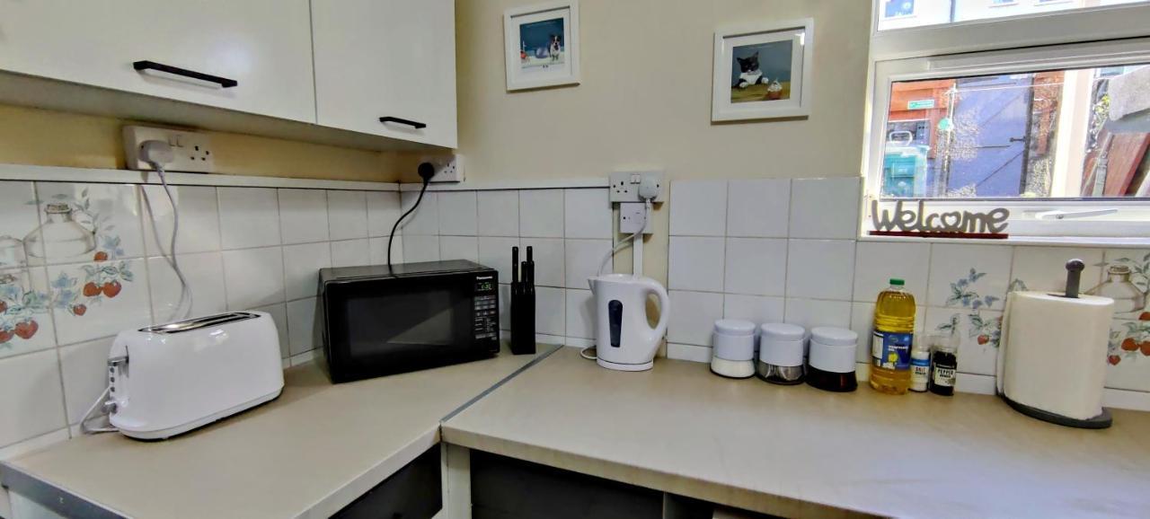 Rhubarb Terrace On The Coast - Sleeps 1-6 Βίλα Colwyn Bay Εξωτερικό φωτογραφία