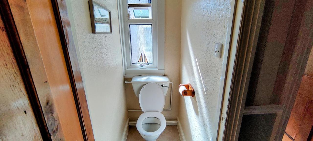 Rhubarb Terrace On The Coast - Sleeps 1-6 Βίλα Colwyn Bay Εξωτερικό φωτογραφία