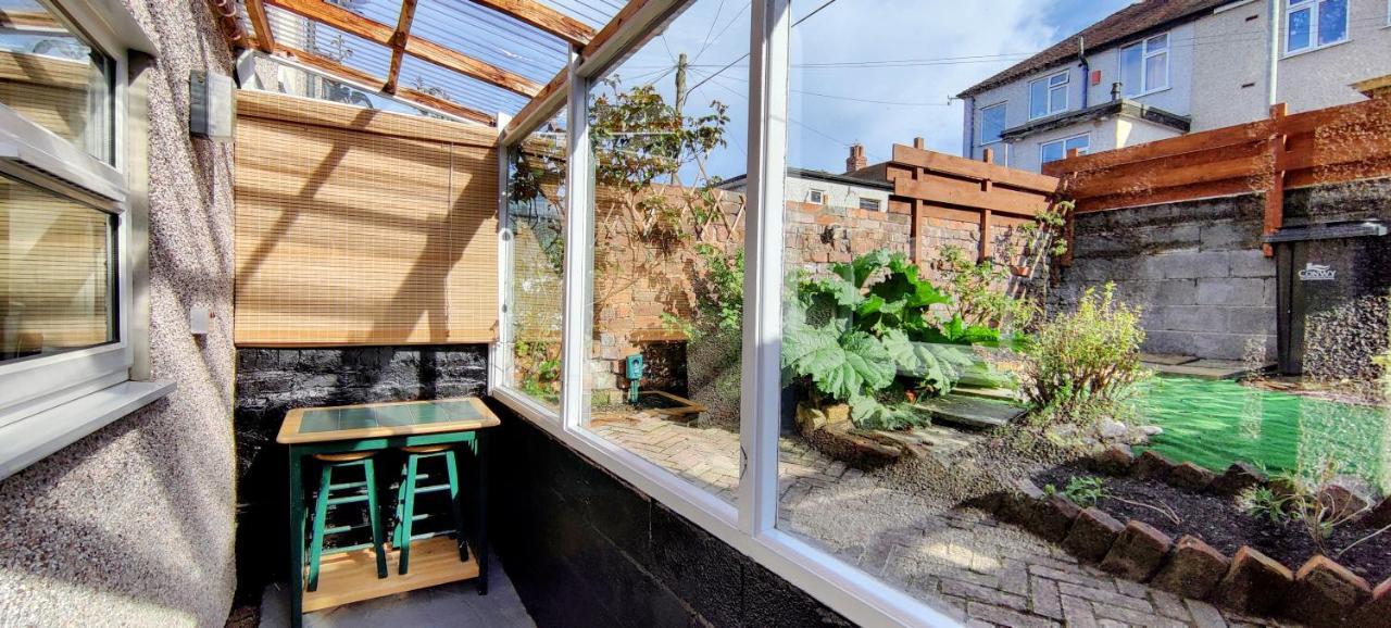 Rhubarb Terrace On The Coast - Sleeps 1-6 Βίλα Colwyn Bay Εξωτερικό φωτογραφία
